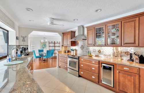 Apollo Beach House | Heated pool for your holidays! ππππ¦ππ
π»π€Άπ»