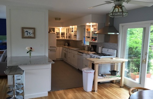 Grand Beach House | Heated Pool & Hot Tub, Golf Cart, 1 Block to Beach or Golf, 5mins to New Buffalo
