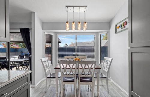 Gatewood Pointe Townhomes House | Heated Pool/Spa + Spacious + Great Location!