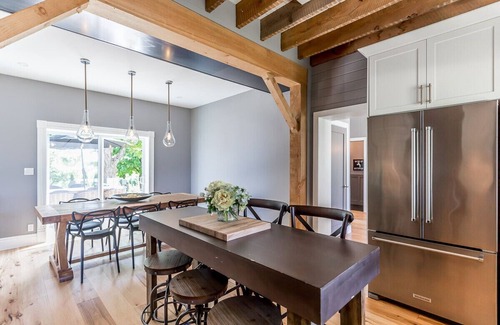 Creemore House | Heaven atop the hills of Creemore - FULL PICS!