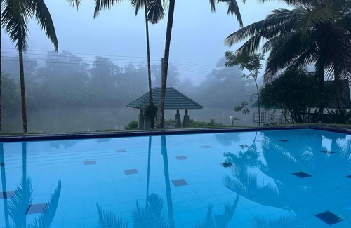 Yattapatha Villa | Heaven By The Lake