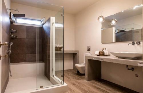 Naxos Town Apartment | Heaven's Hill