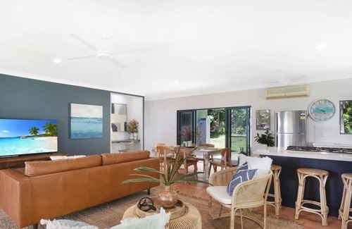 Wangetti House | Heavens Gates - Secluded Off-Grid Retreat with Ocean Views & Lagoon Pool