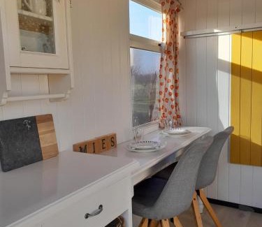 Scherpenzeel House | Hebbes