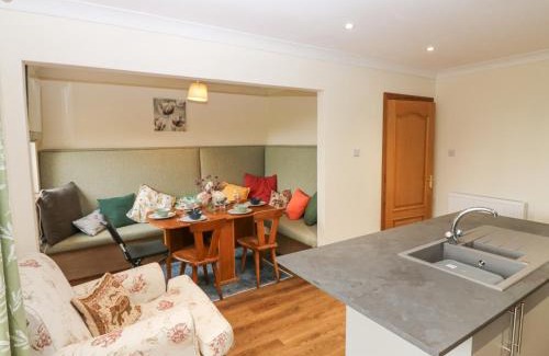 Glenrothes House | Hedgehogs Cottage