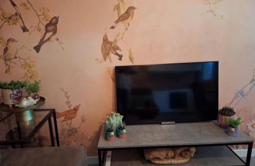 Otterlo House | Heerlijk boshuisje Bosnest De Vink met privetuin nabij Veluwepark