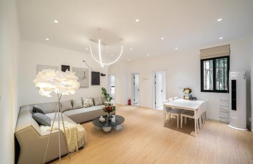 Xuhui Apartment | HeHuan