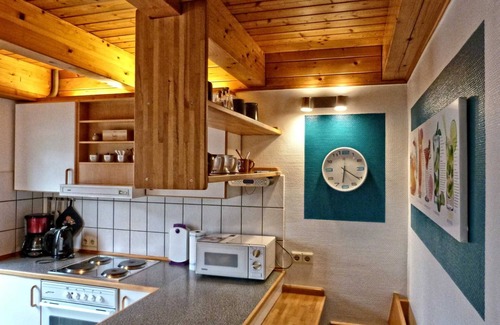 Schafflund Apartment | Heisch: Cozy vacation home with terrace and beach chair - Ferienhaus Heisch