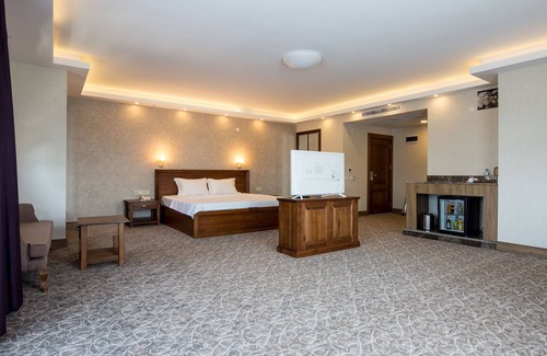 Ezine Hotel | Helen Troya Hotel Geyikli