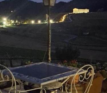 Calatafimi Bed & Breakfast | Helimos B&B with Segesta Temple view near Castellammare del Golfo