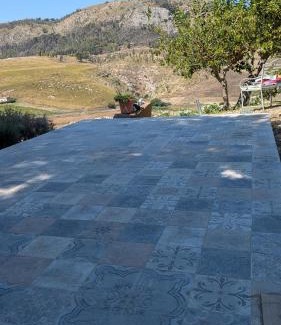 Calatafimi Bed & Breakfast | Helimos B&B with Segesta Temple view near Castellammare del Golfo