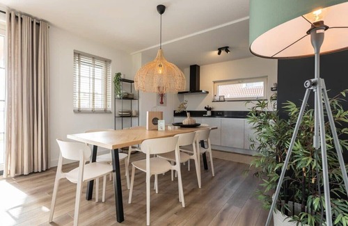 Ossenisse House | Hello Zeeland - vakantiewoning Knuitershoek 72