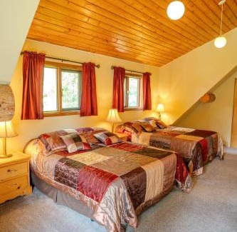 Clearwater Hotel | Helmcken Falls Lodge Cabin Rooms and RV Park