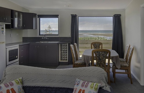 Tasman Cabin | Helme Holiday Bottom Bach