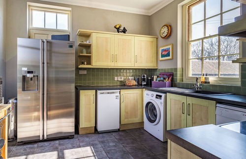 Irstead Cottage | Hemblington Hall Arts and Leisure Ltd