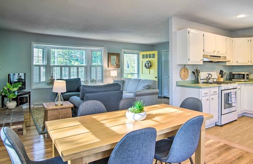 Pocasset Cottage | Hen Cove Home w/Wood Deck - Walk to Beaches!