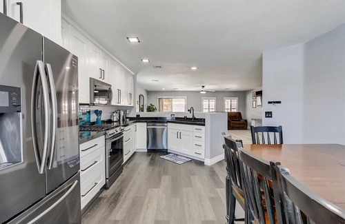 Henderson House | Henderson a Home Away from Home