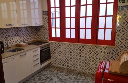 Lagos City Center Apartment | HENRI'S APARTMENTS, City Center, Apt. 3 - The best in Lagos!