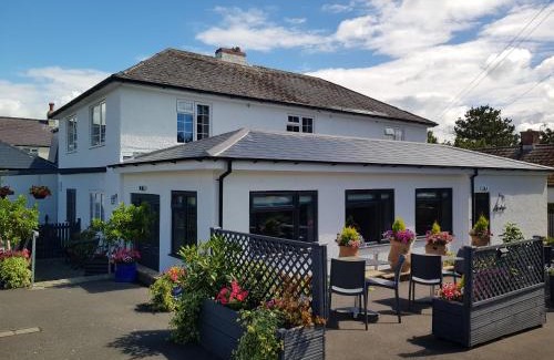Charmouth Bed & Breakfast | Hensleigh House