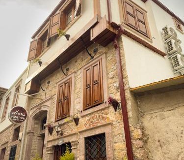 Ayvalik City Center Hotel | Hera Pansiyon