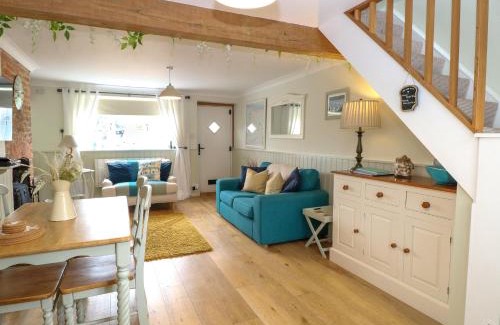 Snettisham House | Herbies Cottage