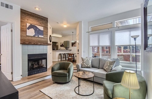 Greenwood Village Condo | HERMI101 Heart of DTC 2 Bedroom