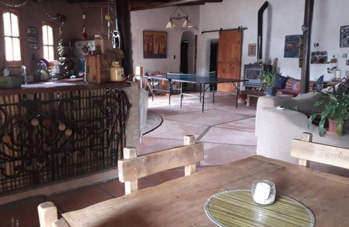 Marindia House | Hermosa casa de barro llena de magia y naturaleza.