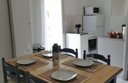 Chaille-les-Marais Apartment | Heron Cendre, Gîte Avec Piscine Chauffée, Sud Vendée Littoral