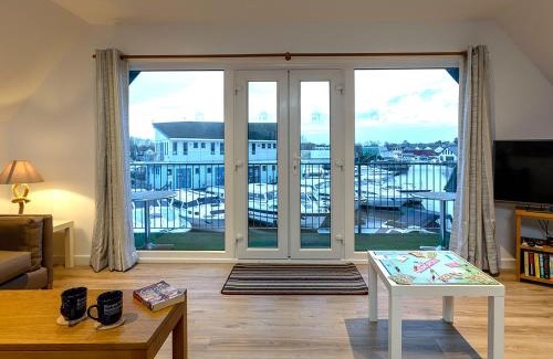 Hoveton House | Heron