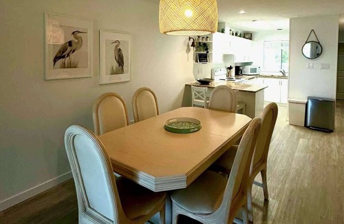 Regional District of Nanaimo House | Heron's Landing - 1BDRM - Oceanfront