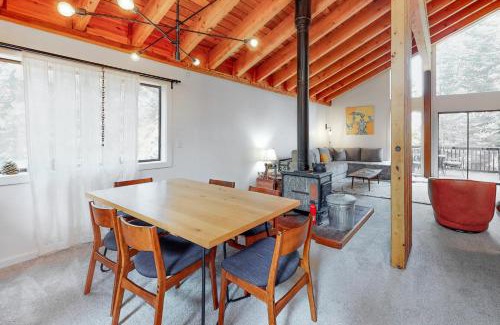 Truckee House | Herringbone Hideaway