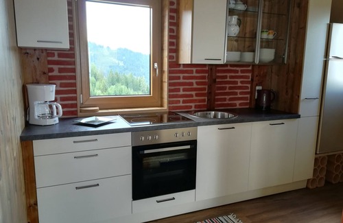 Bad Sankt Leonhard im Lavanttal House | "HERZBLUATHÜTTN" Arrive and feel good
