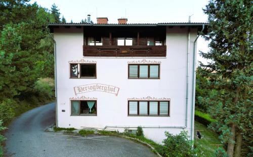 Kindberg House | Herzogberghof