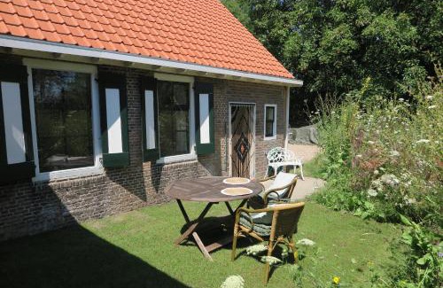 Kamperland House | Het Kunstenaarshuis