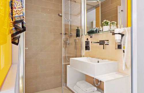 Stadtmitte/Neustadt Hotel | Hey Lou Hotel Hildesheim