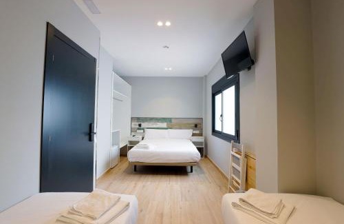Cerdanyola del Valles House | Hey Rooms