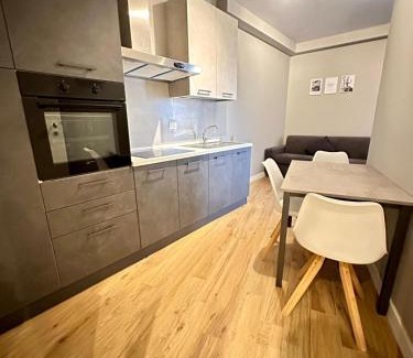 Alessandria Apartment | HH Hermoso Housing ALESSANDRIA