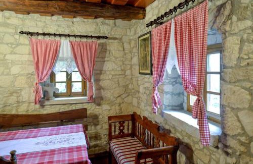 Vinica House | Hiža Golubić