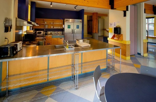 Banff Hostel | HI Banff Alpine Centre - Hostel