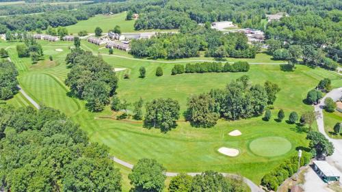 Lake Tansi Apartment | Hiawatha East Lake Tansi