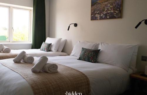 Malahide House | Hidden Acres- Deluxe Double & Single Room