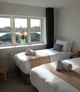 Malahide House | Hidden Acres- Deluxe Double & Single Room