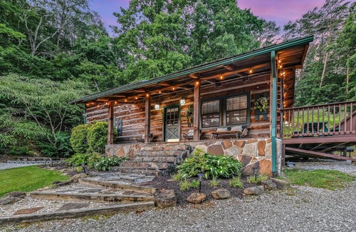 Sevierville Cabin | Hidden Acres Lodge 3 Bedroom Cabin