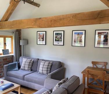 Henley-in-Arden House | Hidden cottages 2 bed cottage in peaceful surroundings with log burner