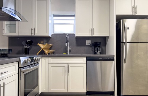 Cutler Bay Apartment | Hidden Garden, Miami Escape, Parking and Spacious