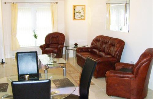 Worsley Apartment | Hidden Gem