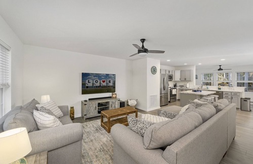 Captain's Cove House | Hidden Gem in Captain's Cove!