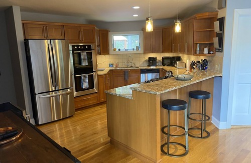 Acra House | Hidden Gem on 14 Acres 4400sq ft 10Min to Windham