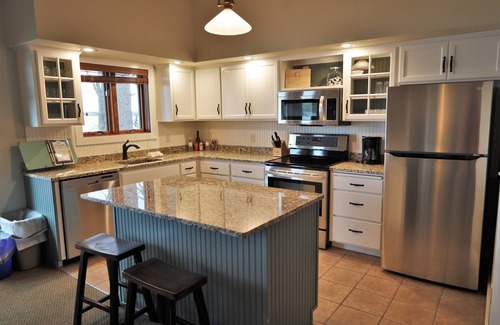 Nisswa Condo | Hidden Gem on Gull Lake w/large playground for families