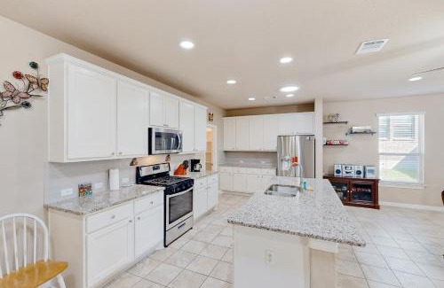 Scenic Oaks House | Hidden Springs Oasis